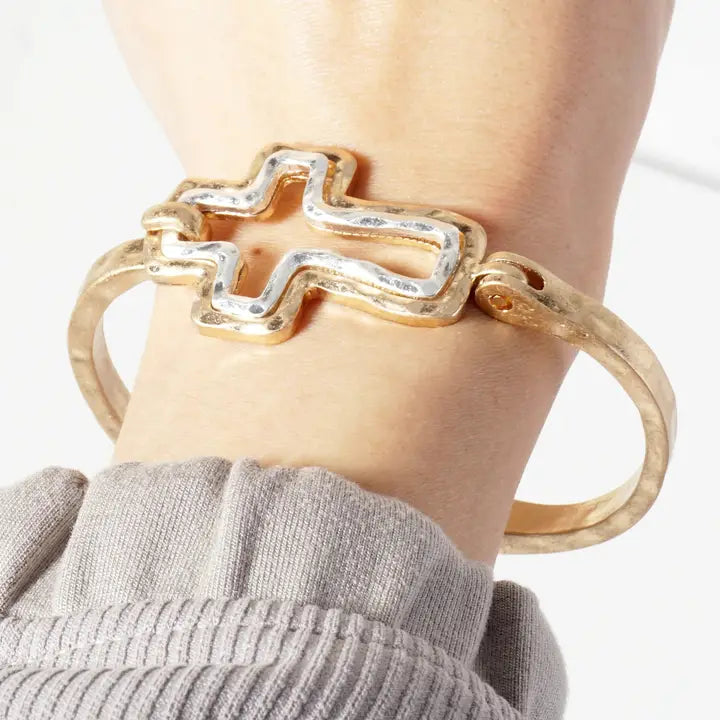 Hammered-Texture Metal Dual-Tone Cross-Shaped Hook-Clasp Hinged Bracelet