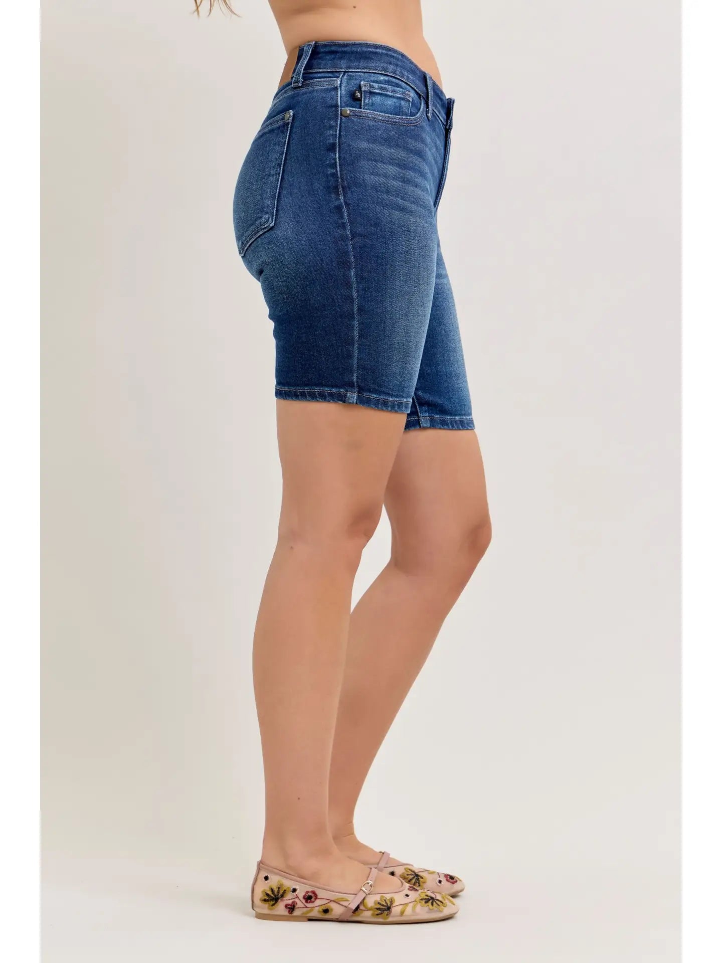 Judy Blue Mid Rise Dark Wash Bermuda Shorts